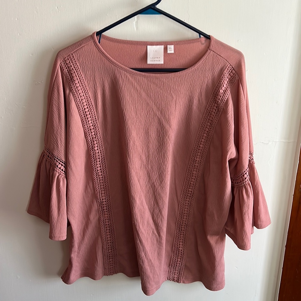 Lauren Conrad flowy top